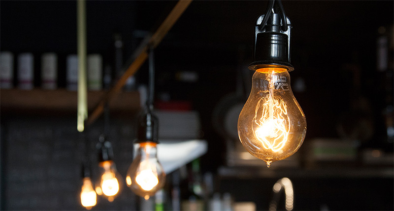 Koupí levných žárovek nemusíte ušetřit